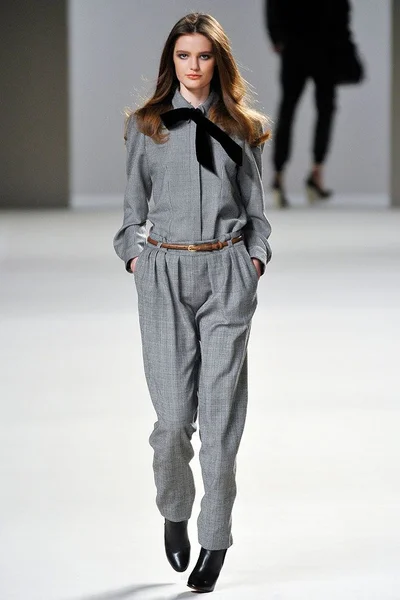 Look 24